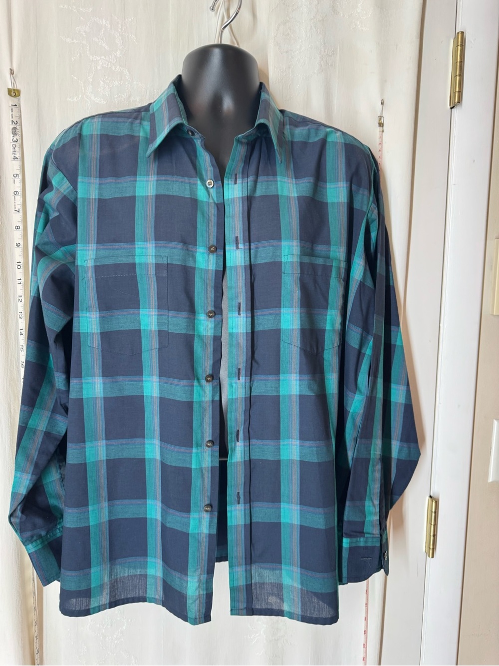 Vintage Van Heusen Men's Plaid Shirt